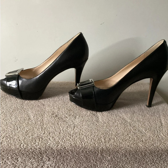 Nine West Black Leather Stilettos size 8 - Picture 3 of 8